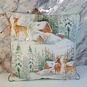🎁 Holiday Deer Scenic Decorative Throw Pillow